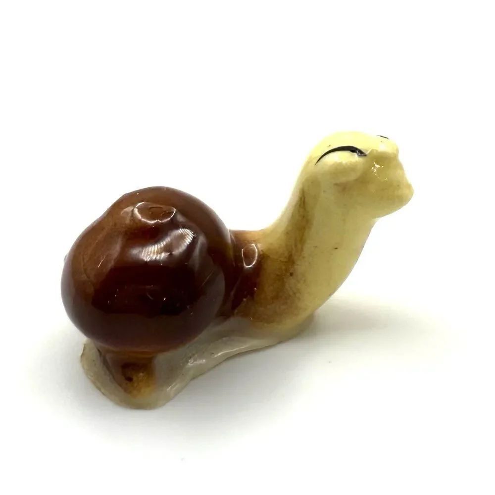 Vintage Hagen Renaker Miniature Ceramic Baby Snail Figurine Diorama Animal Fig